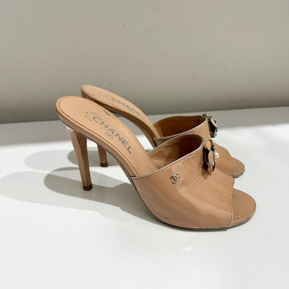 CHANEL Patent Leather Camelia Slip On Stilettos Heel Mules Beige Women's EU 41 - Picture 2 of 7